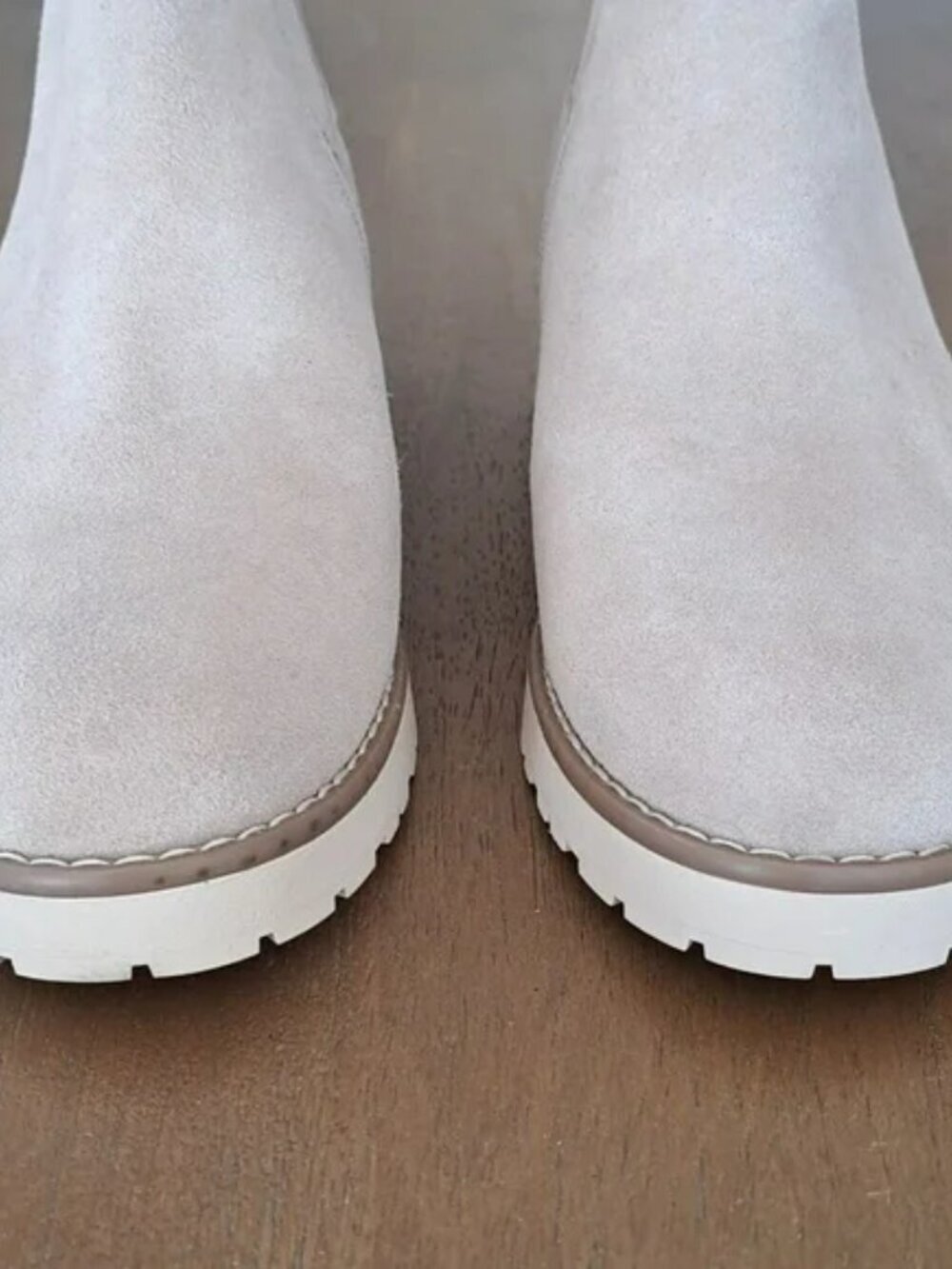 Crown Vintage Taylen Bootie - Color: Dove - Size: Women 9 - Picture 7 of 9